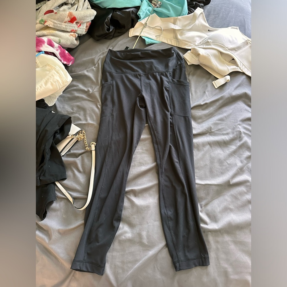 Yogalicous size M leggings